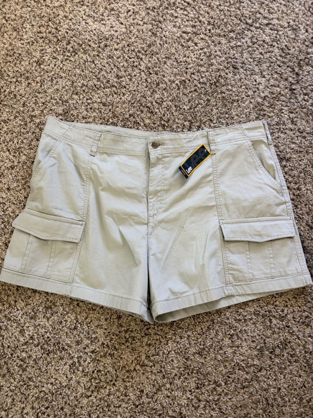 Lee Women's Cargo Shorts in Light Tan